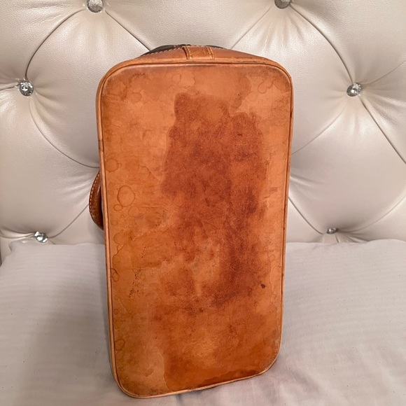 LOUIS VUITTON Monogram Alma Hand Bag - Picture 9 of 10